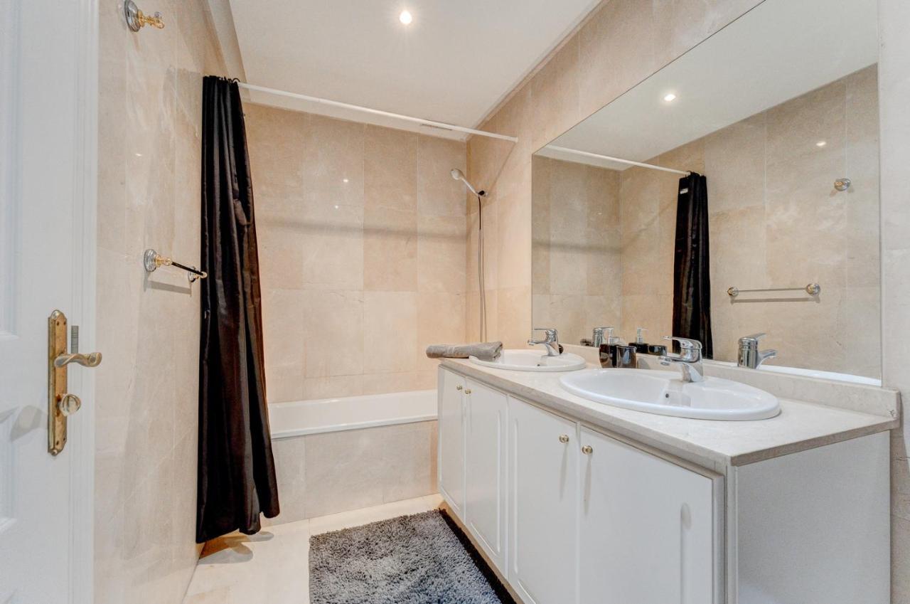 Beautiful Apartment In Terrazas Del Duque I 아데제 외부 사진