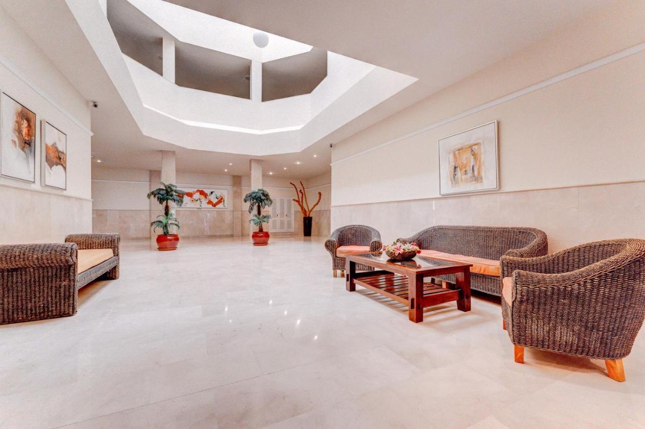 Beautiful Apartment In Terrazas Del Duque I 아데제 외부 사진