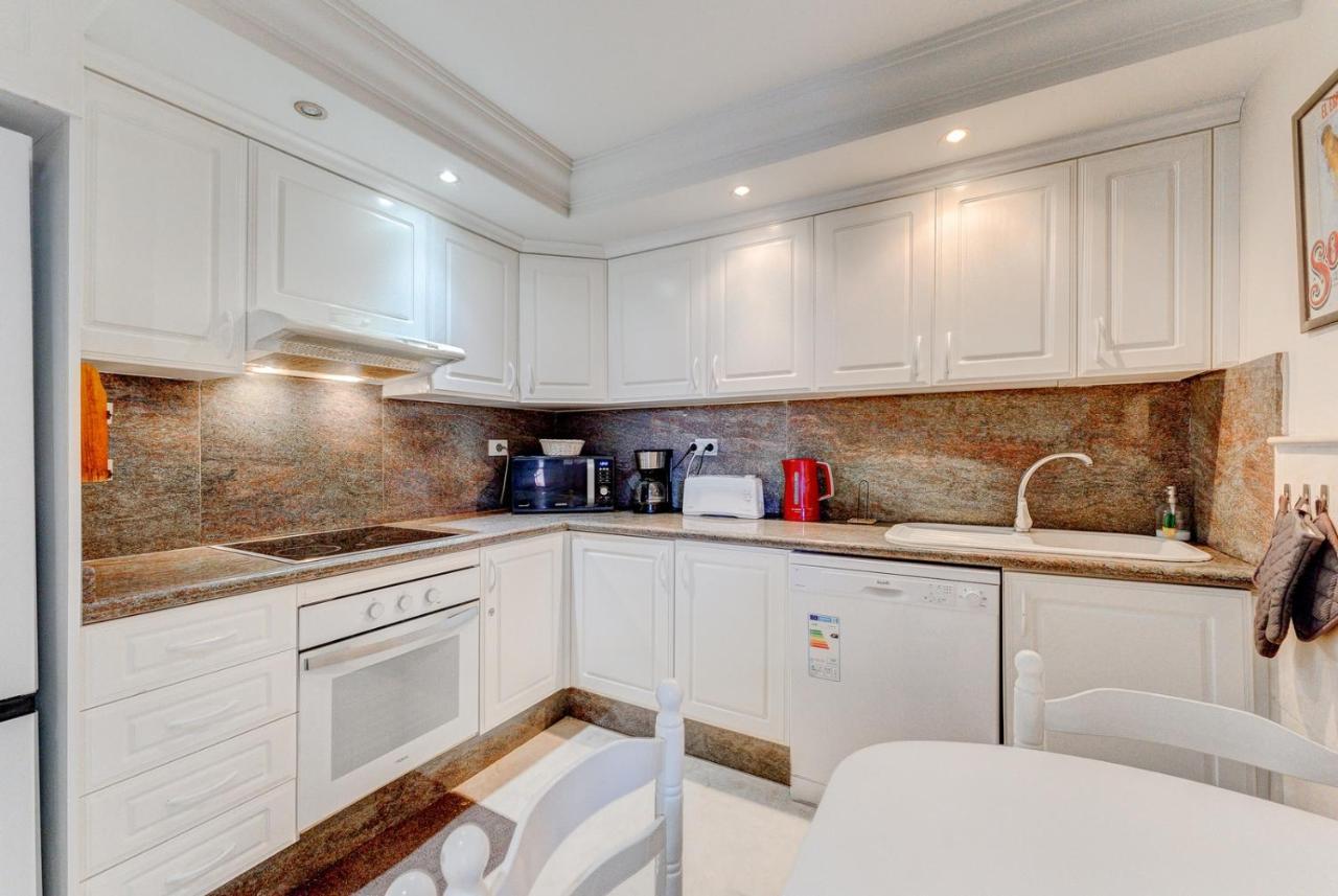 Beautiful Apartment In Terrazas Del Duque I 아데제 외부 사진