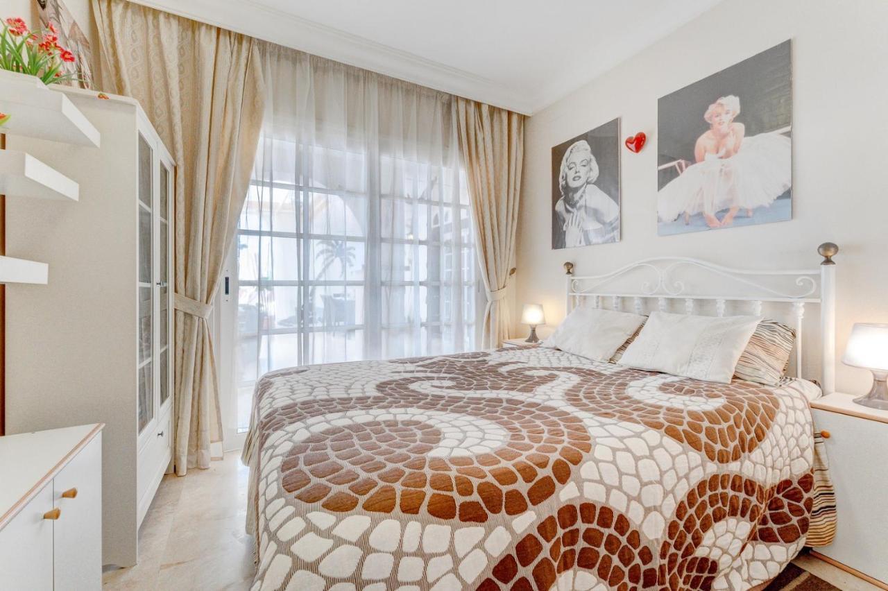 Beautiful Apartment In Terrazas Del Duque I 아데제 외부 사진